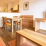 Haus Stampfer Гостевой дом 3*