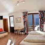 Haus Stampfer 3* Weissensee