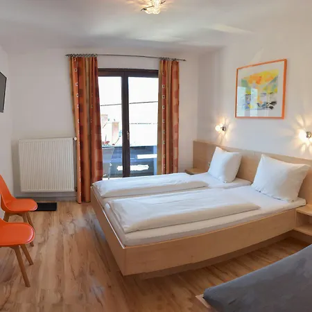 Haus Stampfer بيت ضيافة
