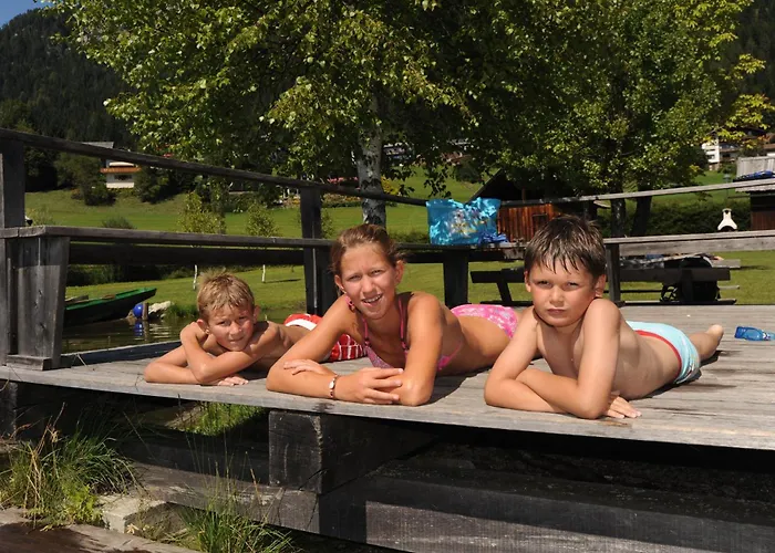 Πανσιόν Haus Stampfer 3*